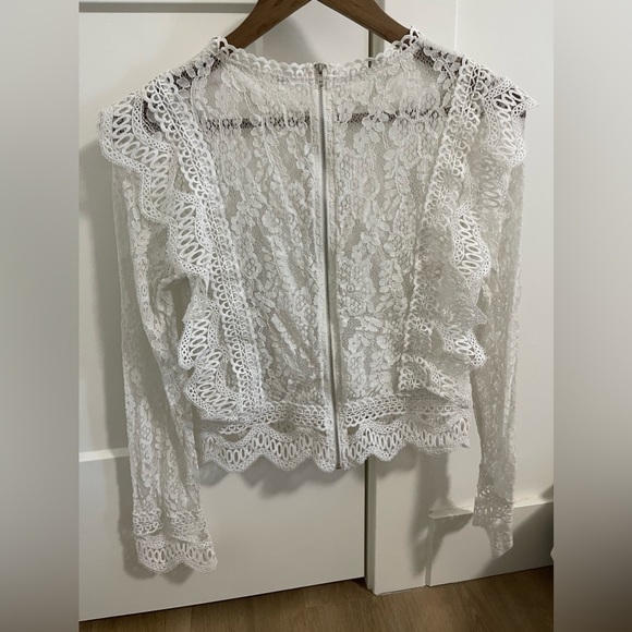 *NEW* LACE TOP - Picture 2 of 2